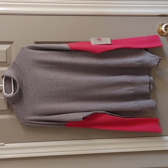 NWT CYRUS TWO-TONE GRAY & PINK KNIT TURTLENECK SWEATER SIZE LARGE - Picture 2 of 7